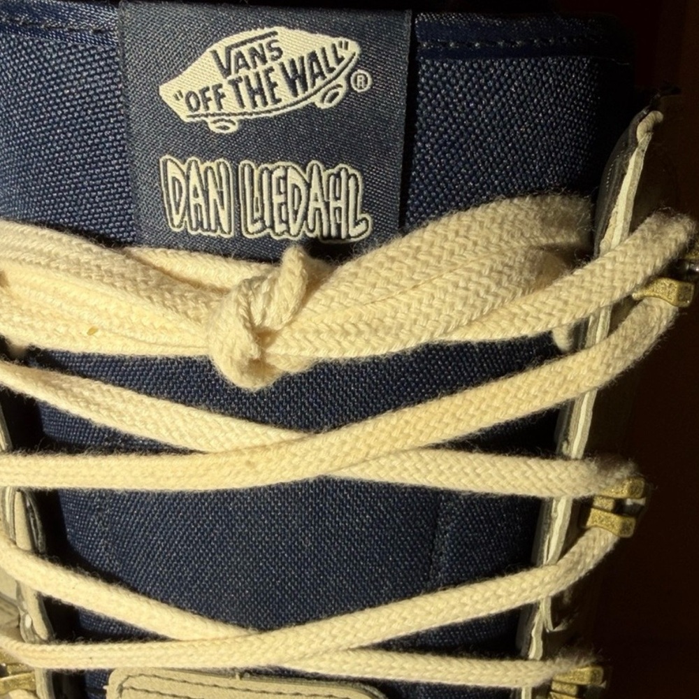 Vans Invado Pro Snowboard Boots - Picture 14 of 16